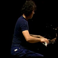 �Loft Music : Economou - Liszt, Schumann, Mozart